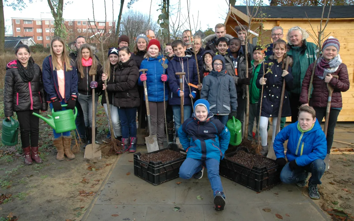 "Obstbaum sucht Schule"