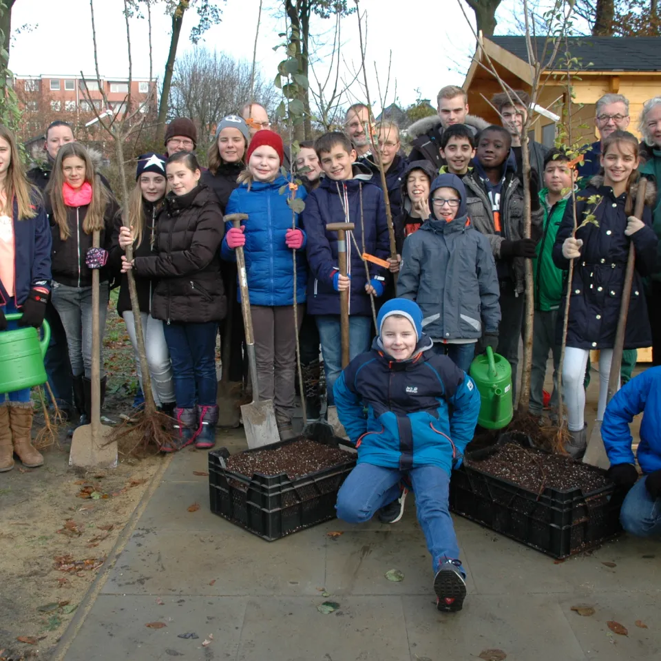 "Obstbaum sucht Schule"