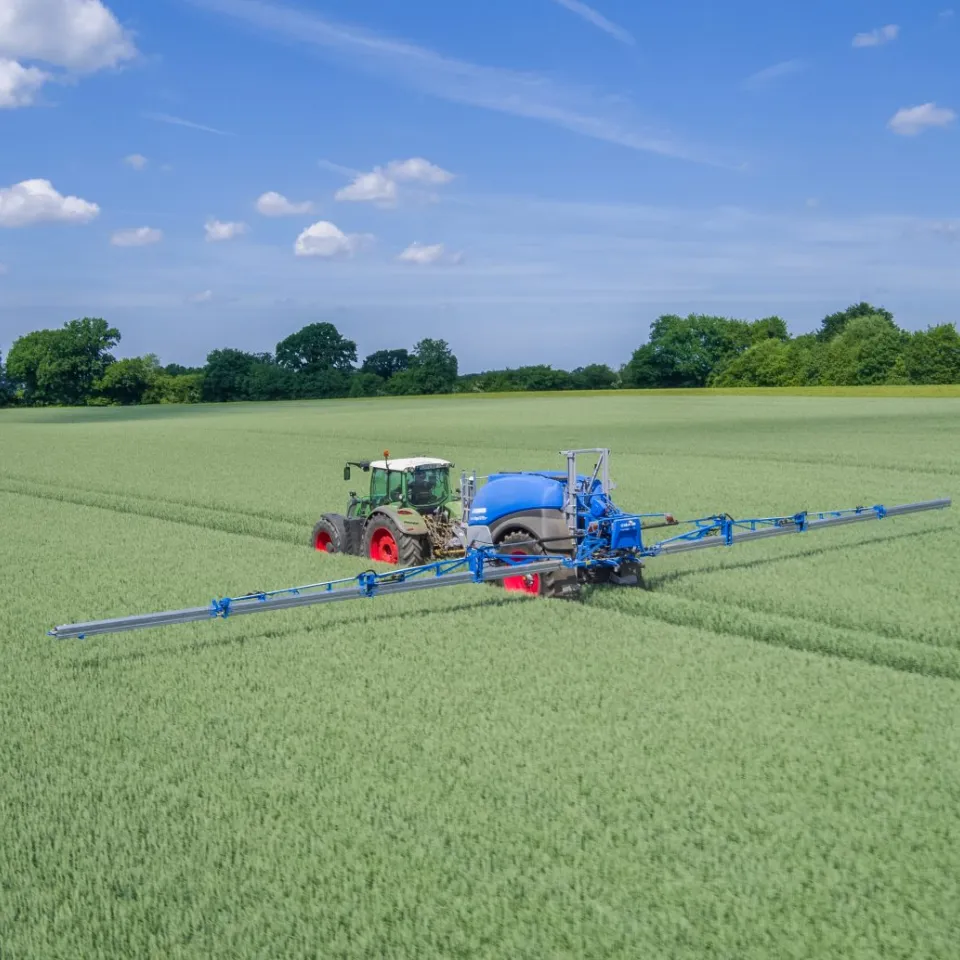 Hingeschaut: Ein Pflanzenschutzgerät unter der Lupe