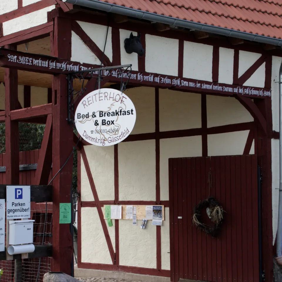 Zwischen Heuhotel und Hofcafé