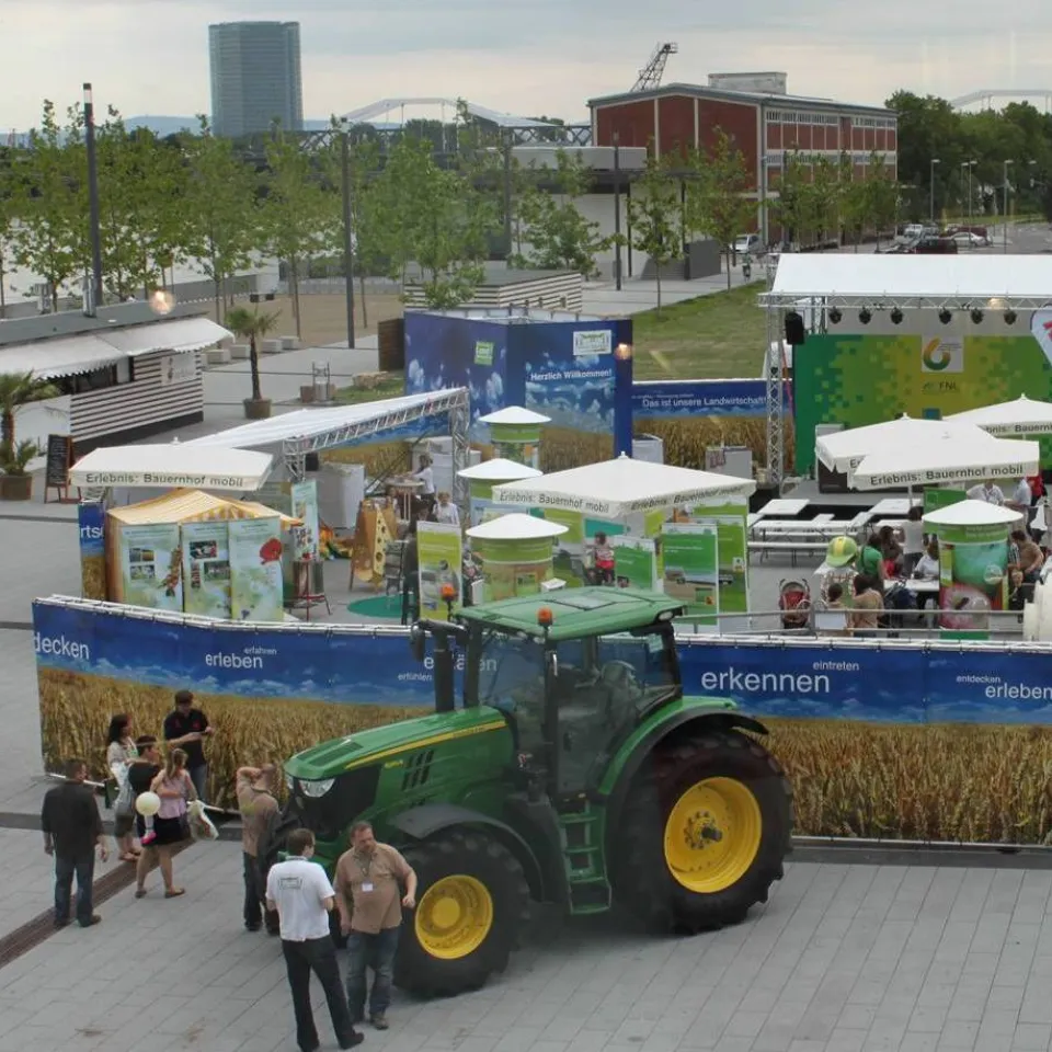"Erlebnis: Bauernhof mobil" macht Station in Köln